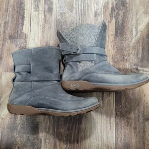 Chaco Castlerock women's gray  boots size 7.5